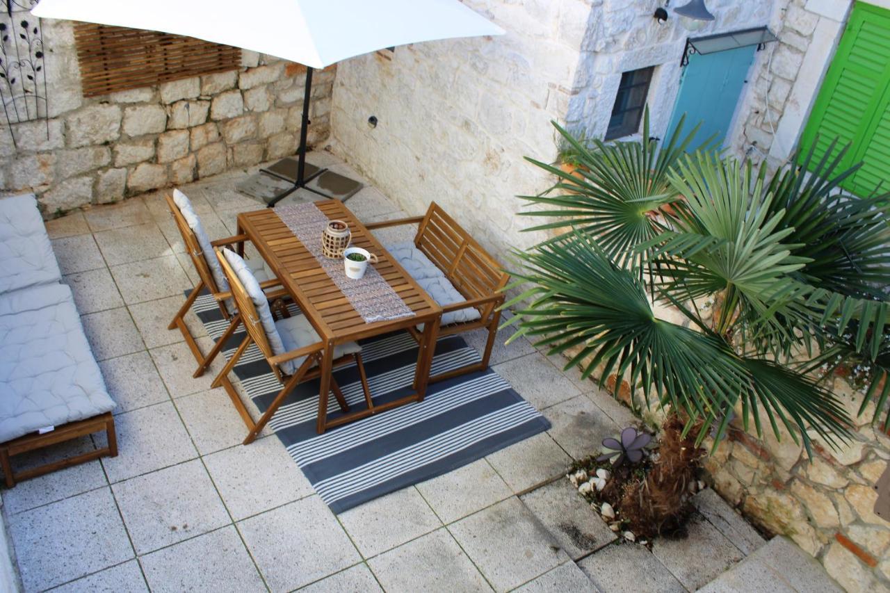 Joseph'S Yard Apartment Rovinj Buitenkant foto